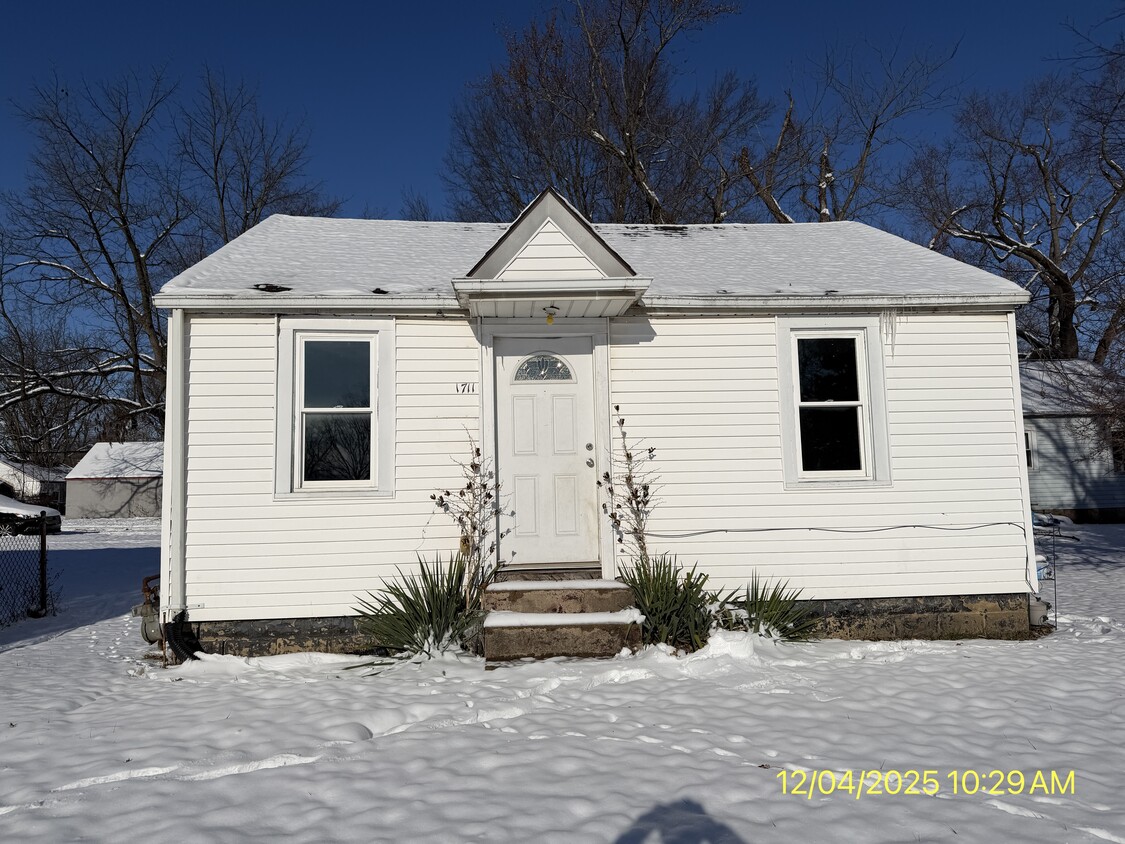 Foto principal - 1711 E Lynn St