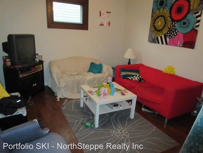 Building Photo - 3 br, 2 bath Apartment - 495 Chilcote