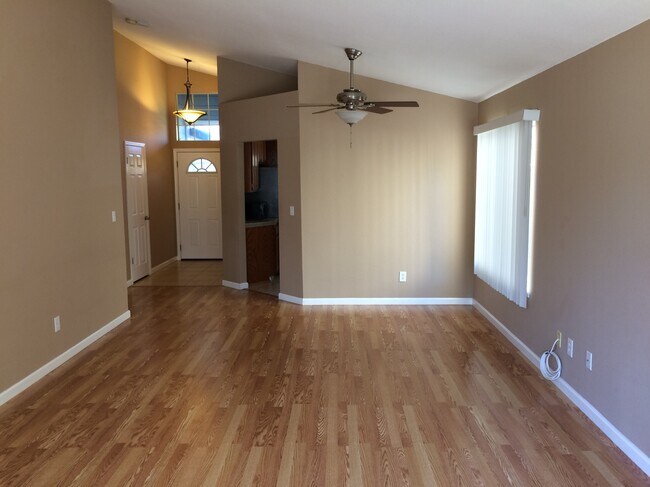 Foto del edificio - 1530 Northwood Dr