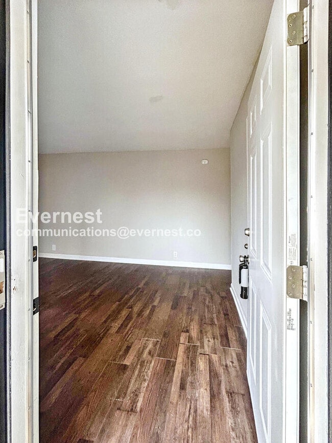 Foto del edificio - 561 Brightsfield Ct