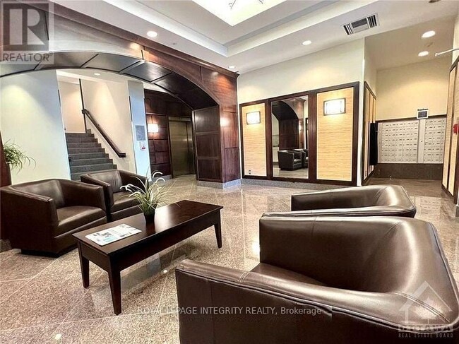 Photo du bâtiment - 200 Besserer St