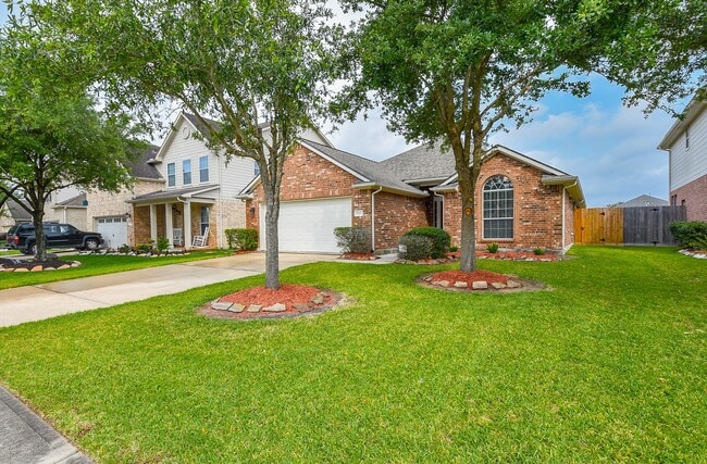 Building Photo - 3217 Mossy Bend Ln