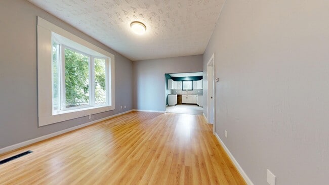 Foto del edificio - 131 Sturges Ave