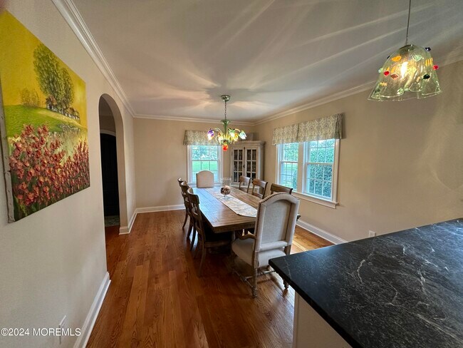 Foto del edificio - 414 Tuttle Ave