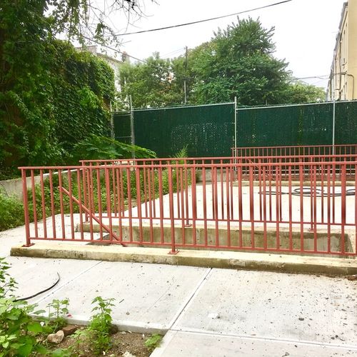 Foto del edificio - 1530 Putnam Ave