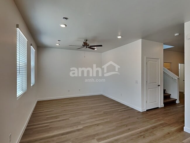 Building Photo - 6469 E Paseo Baranda