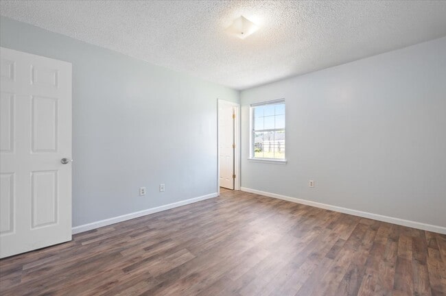 Building Photo - 756 Melissa Dr