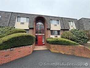 Building Photo - 309 High Path Rd