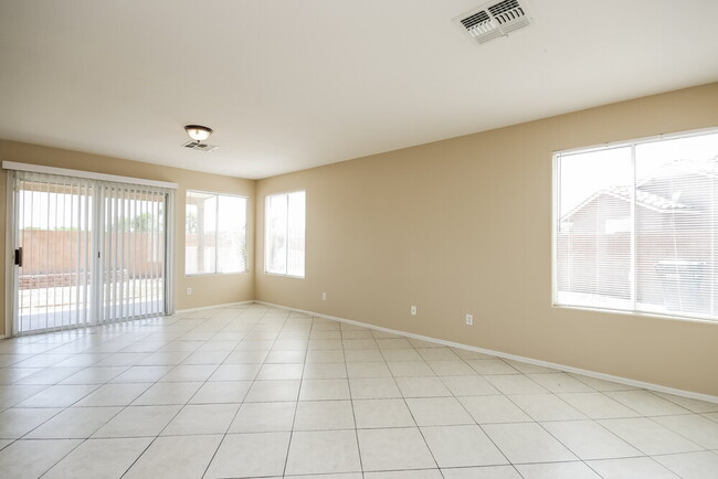 Building Photo - 1713 S 82nd Ave