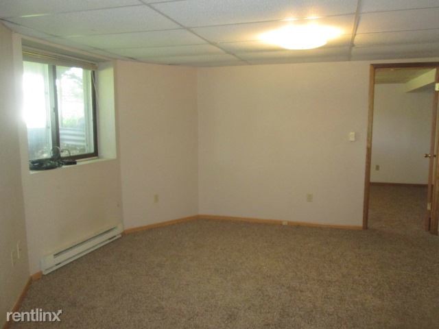 Building Photo - 1502 University Ave