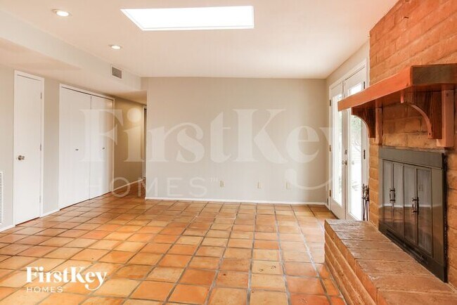 Foto del edificio - 9929 E Colette St