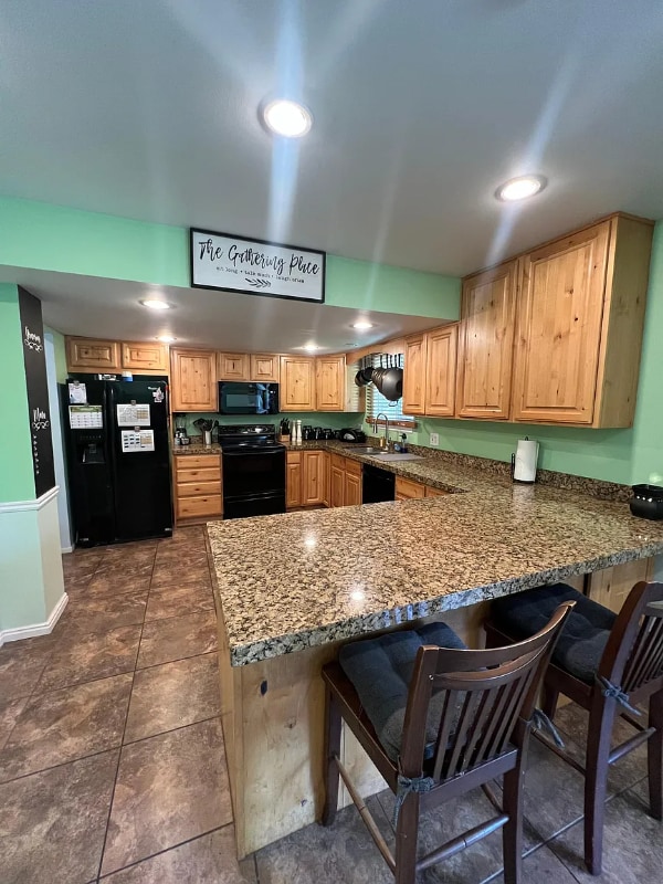 Building Photo - 5545 Hew Wood Dr