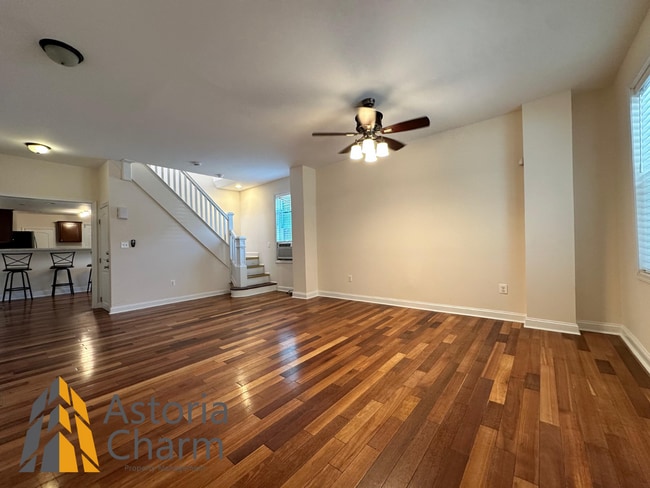 Building Photo - Live in Comfort: Spacious 3 Bedroom 2 Bath...