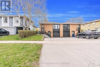Building Photo - 1305 Consort Crescent