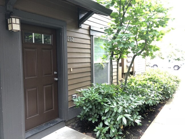 Building Photo - Modern Townhome Near Elmonica MAX – Minutes to Nike, Costco & Dining