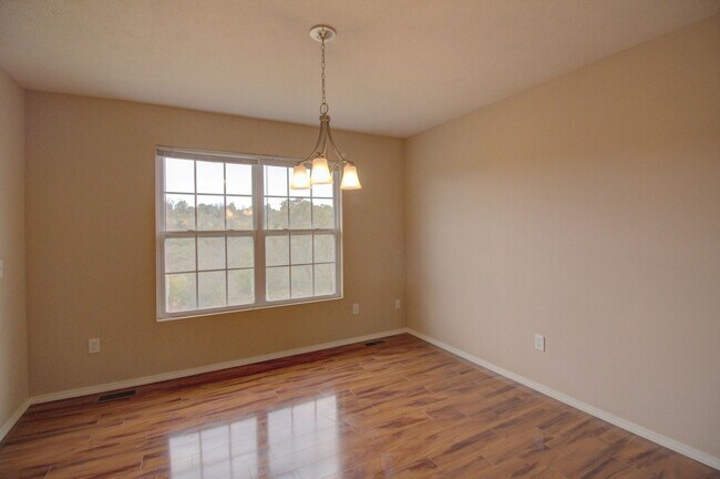 Foto del edificio - 3747 Bear Creek Ave