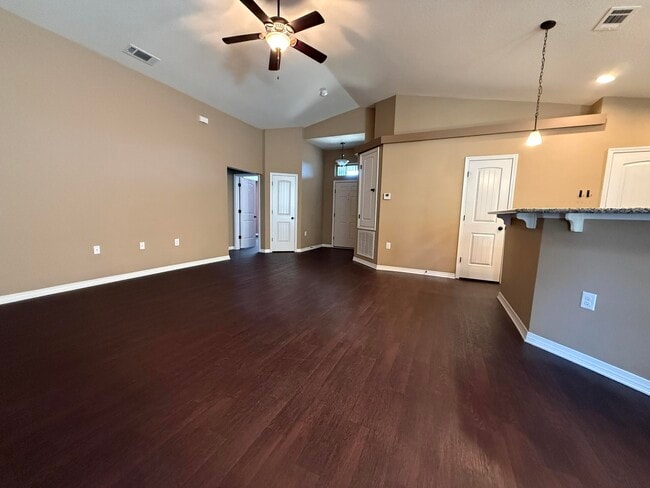 Foto del edificio - 233 Croft Cir