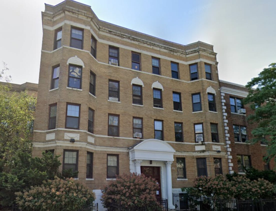 Building Photo - 70 Queensberry St