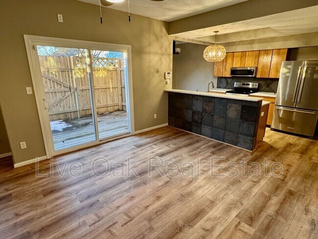 Foto del edificio - 2211 W Sail Ln