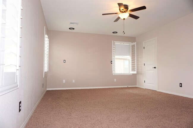 Building Photo - 11161 Sweetstem Ct