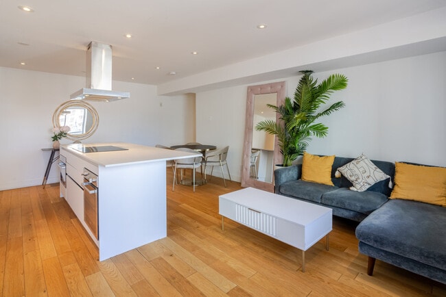 Photo du bâtiment - 3421 Rue Drummond