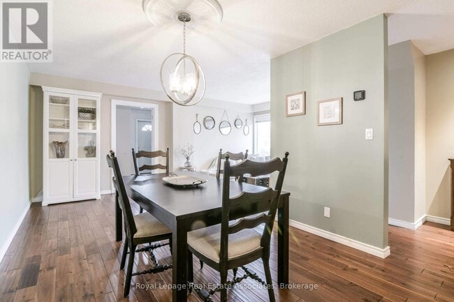 Photo du bâtiment - 2407 Mainroyal St