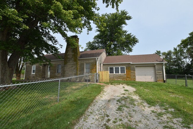 Foto del edificio - 3 Bedroom Home in the Country