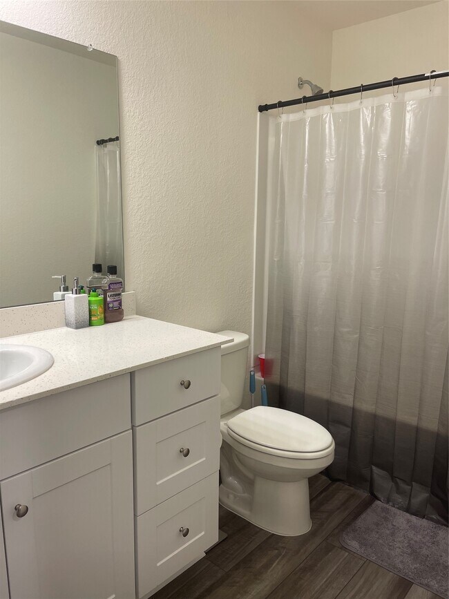 Foto del edificio - 14878 Calderon Dr