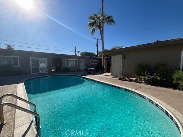 Foto del edificio - 45421 Sunset Ln