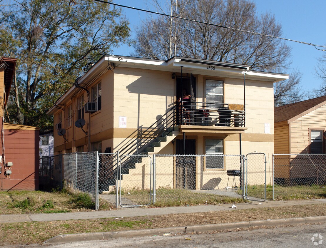 Building Photo - 1339 21st St