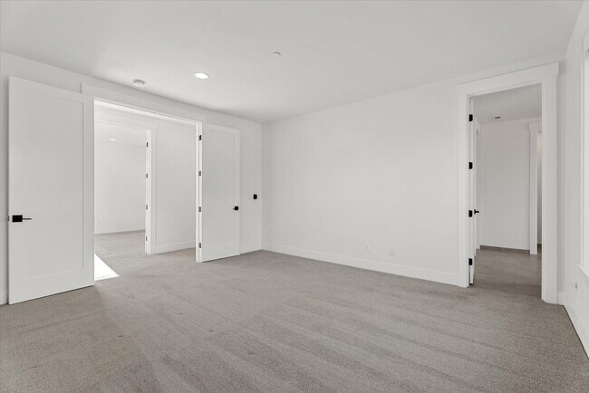 Foto del edificio - 16914 1st Pl S