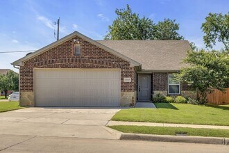 Building Photo - 3608 Brookstone Dr