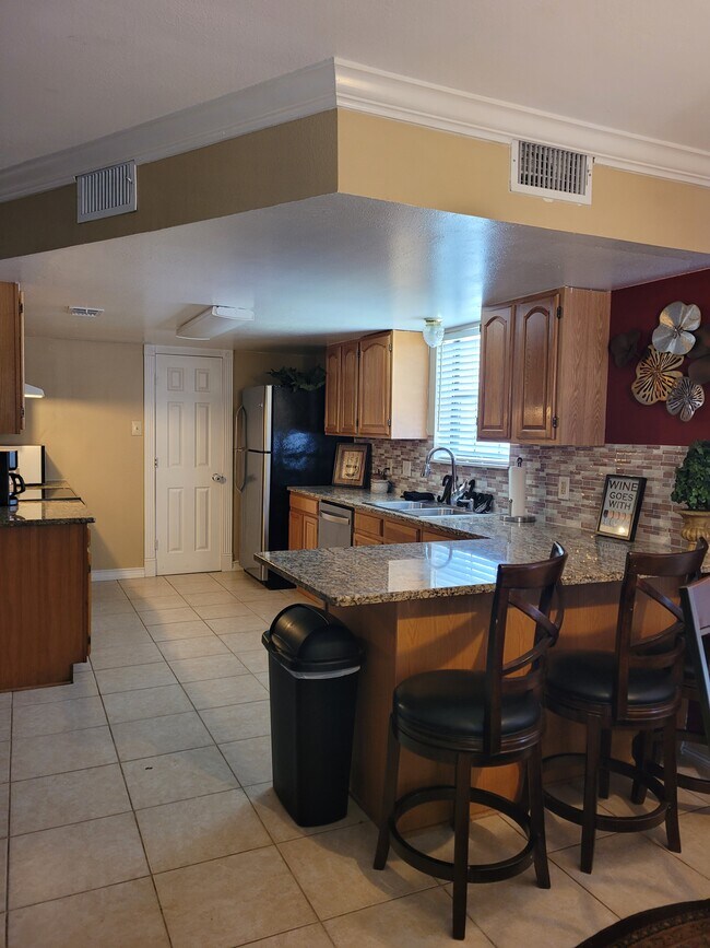 Foto del edificio - 4105 Bill Owens Pkwy