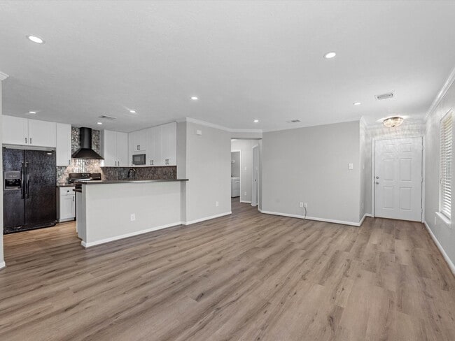 Building Photo - 16010 Sweetwater Fields Ln