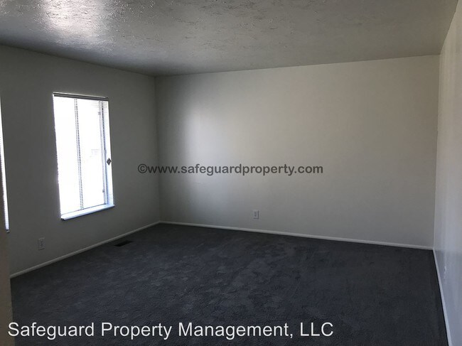Foto del edificio - 4 br, 2 bath House - 9858 South 610 East