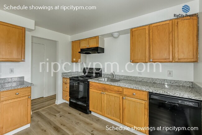 Foto del edificio - 2452 SE 9th Ct