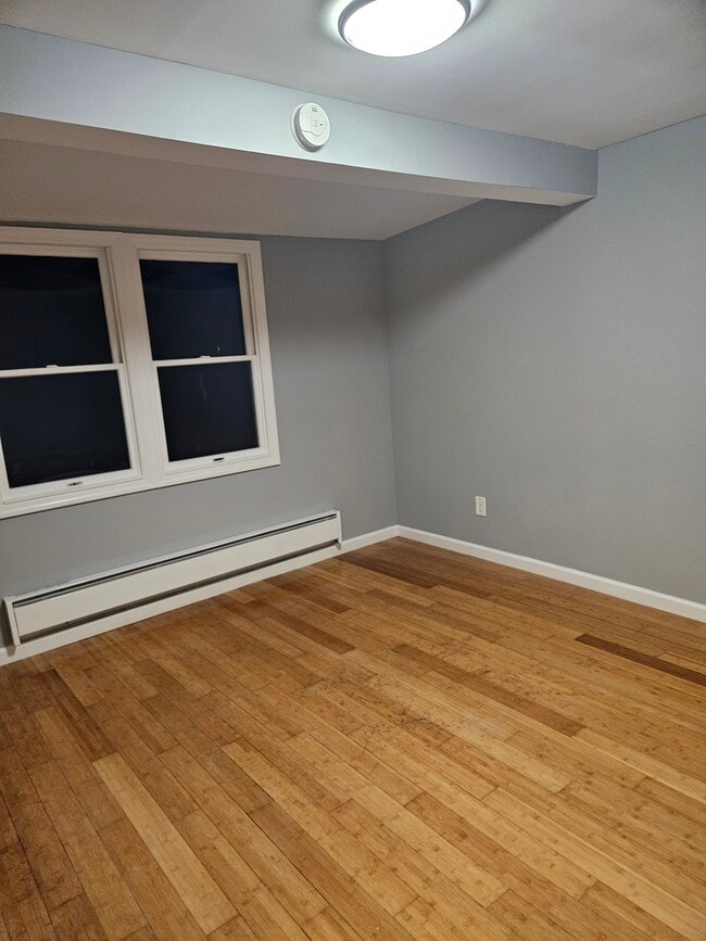 Living room - 109 Oakridge Rd