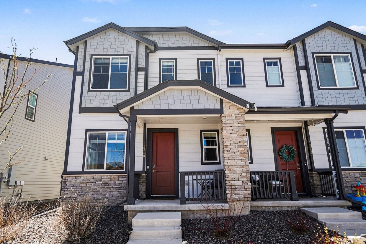 Gorgeous 3 bed 2.5 bath Home Available in Parker! - Gorgeous 3 bed 2.5 bath Home Available in Parker!