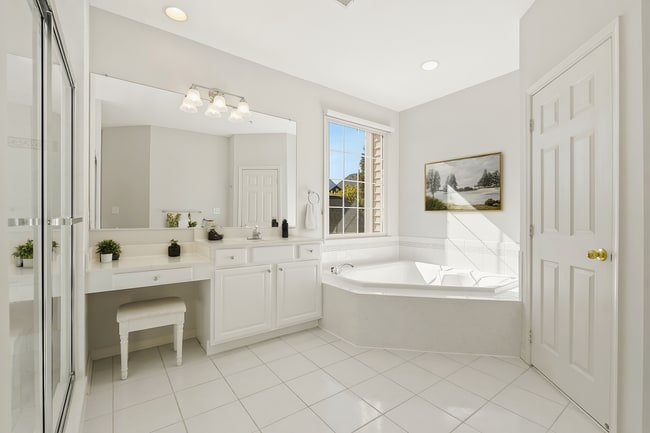 Photo - 1022 Crestfield Dr House