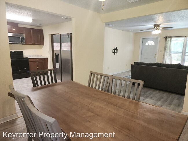 Foto del edificio - 4 br, 2 bath House - 2563 Community Rd