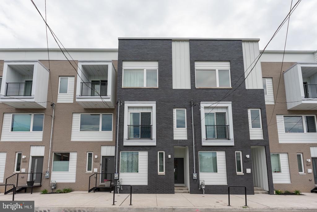 Foto principal - 1641 N Randolph St