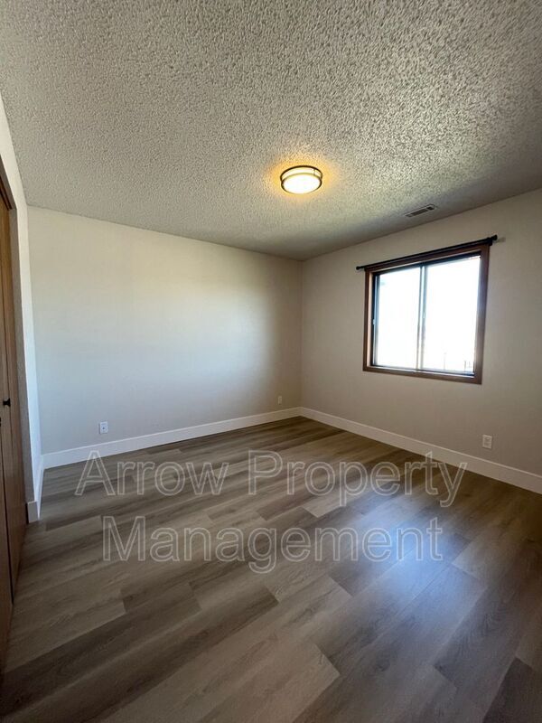 Foto del edificio - 2340 N 44th St