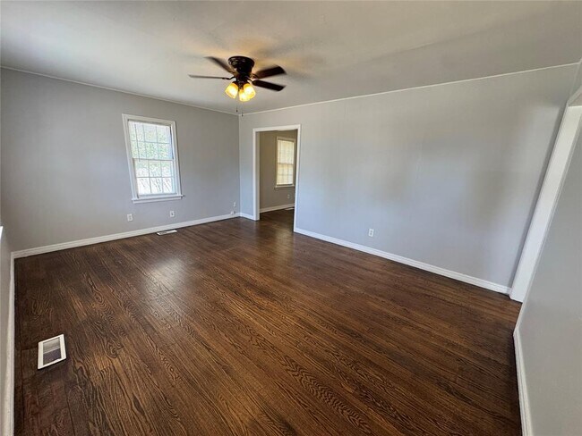 Foto del edificio - 3105 W Park Pl