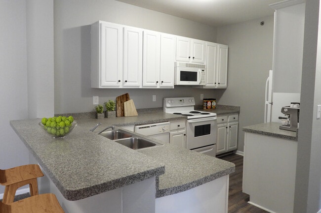 Building Photo - Owens Lake Commons