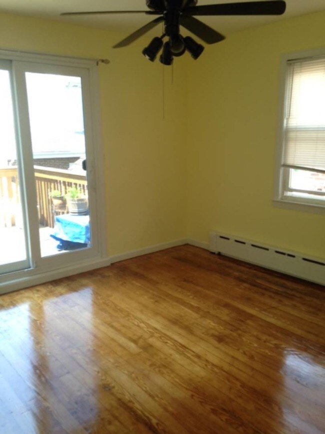 Foto del edificio - 356 Liberty Ave