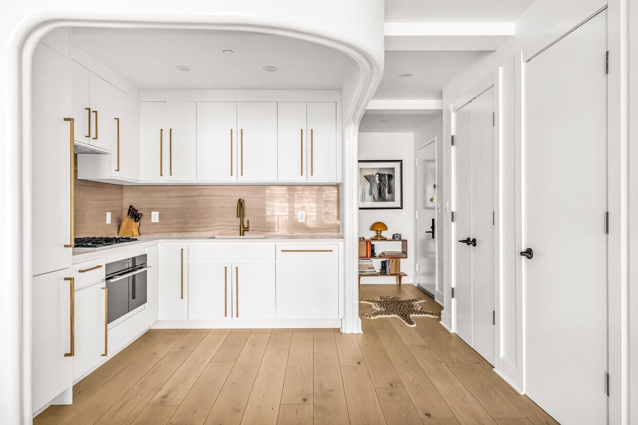 Foto principal - 533 E 12th St