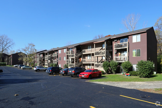 The Oaks of Lake Bluff