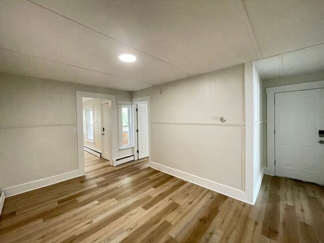 Building Photo - 53 Pennacook St