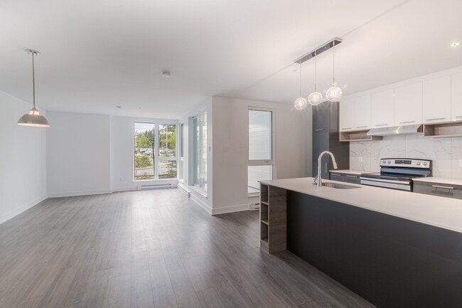 Building Photo - 9675 Av Papineau