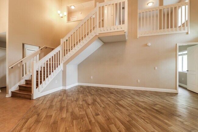 Foto del edificio - 4040 Watercove Dr